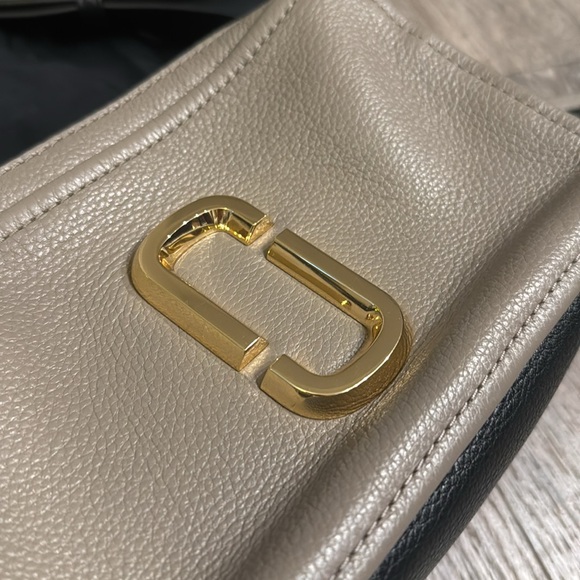 Marc Jacobs The Snapshot Crossbody Bag - Large | Like NEW worn 5 times max - Picture 2 of 5